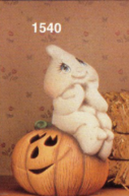Clay Magic 1540 - Ghost on a pumpkin
