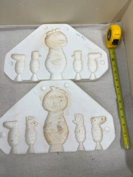 Dona 1421 - Mummy Hanger