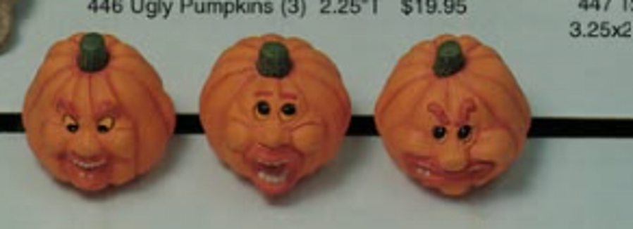 Teddy Bear 446 - 3 Small Pumpkins